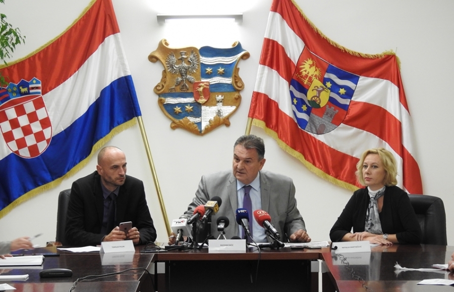 Čačić zatražio od premijera Plenkovića da osobno rije&scaron;i plaćanje obveza Varaždinskoj županiji ili razrije&scaron;i &Scaron;tromara