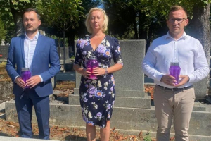 Delegacija Narodne stranke &ndash; Reformisti položila je vijenac na grobu Savke Dabčević-Kučar na zagrebačkom groblju Mirogoj u povodu godi&scaron;njice njezine smrti.