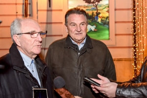 Županijska palača pretvorena u adventski kalendar, otkrivena slika poznatog naivnog slikara Slavka Stolnika