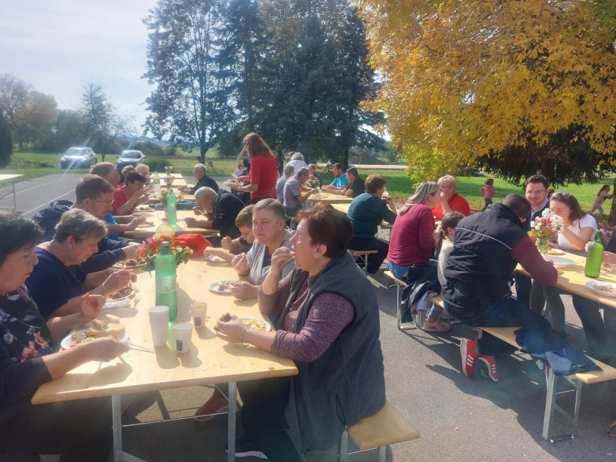 U općini Trnovec Bartolovečki održana manifestacija ''Okusi i običaji na&scaron;ega kraja''