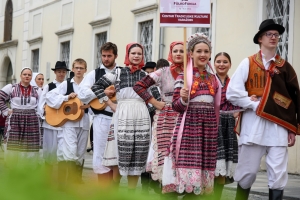 Folklor u fokusu: broj okupljenih na programima drugog dana FolkoFonije pokazao da je tradicija budućnost