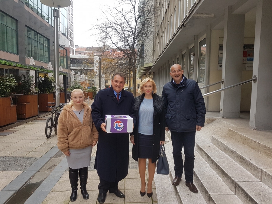 Reformisti predali vi&scaron;e od 7.500 potpisa potpore kandidaturi Zorana Milanovića za predsjednika RH
