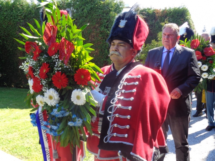Obilježena trideseta obljetnica osnivanja 104. brigade, župan Čačić odao počast poginulim pripadnicima