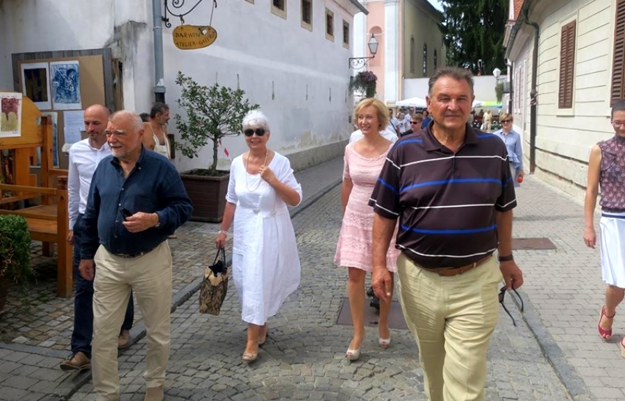 Biv&scaron;i hrvatski predsjednik Stjepan Mesić i biv&scaron;a premijerka Jadranka Kosor posjetili &Scaron;pancirfest