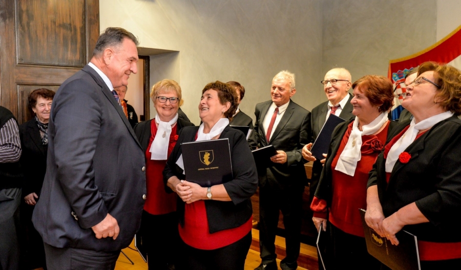 Podr&scaron;ka umirovljenika županu Čačiću