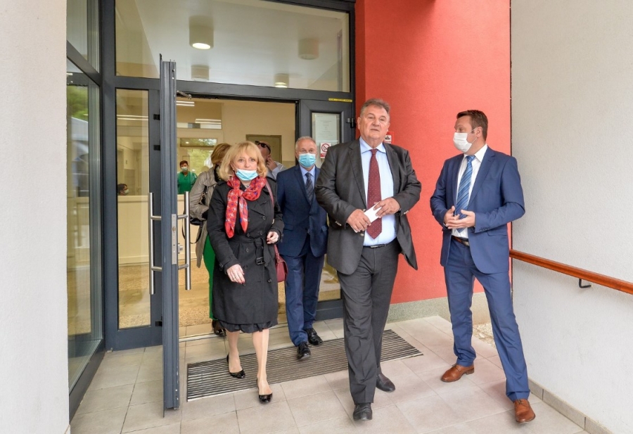 Obnovljena zgrada mikrobiologije i rentgena Opće bolnice Varaždin, kreće se u gradnju novog objekta Zavoda za javno zdravstvo